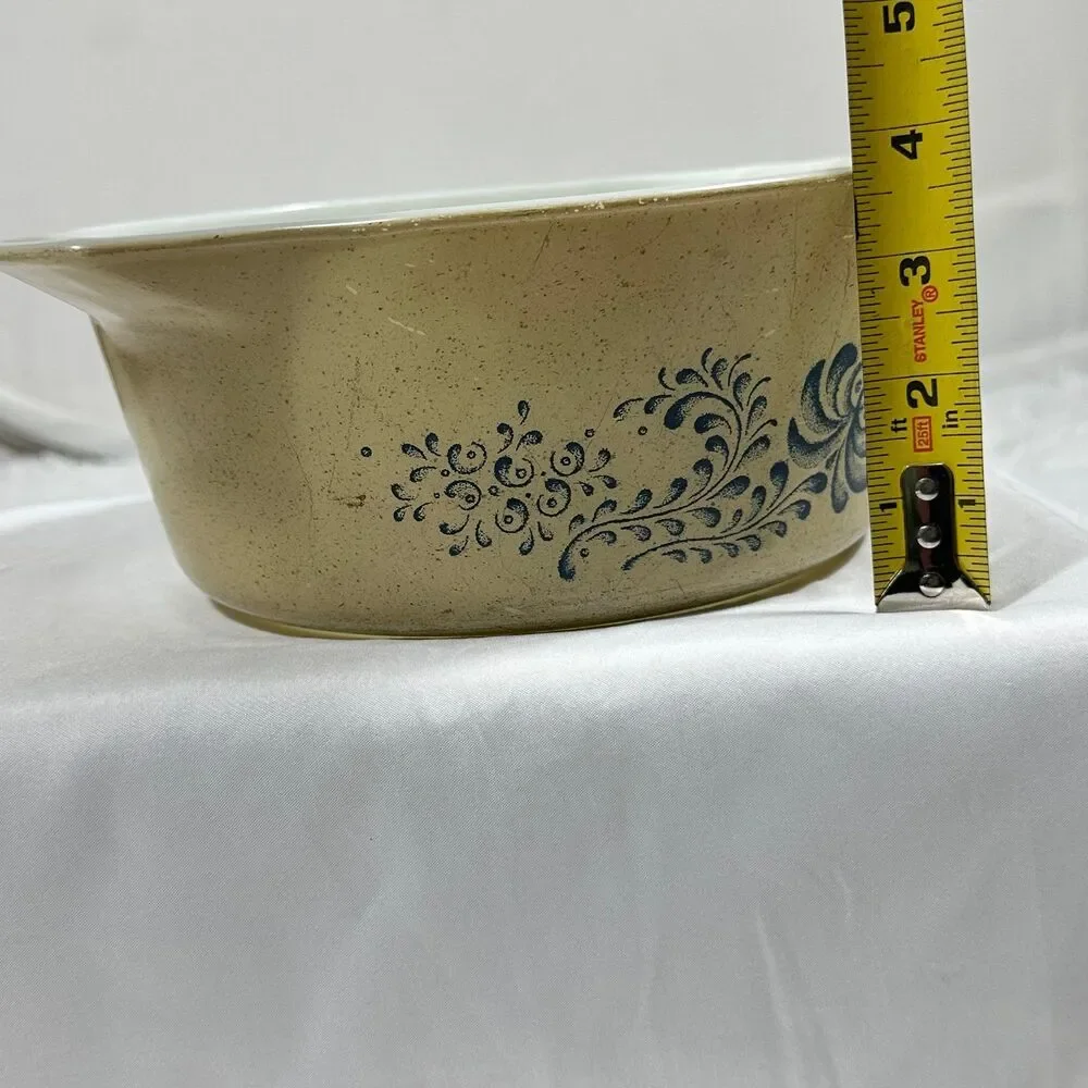 VTG Pyrex Homestead 475-B 2 1/2 QT Casserole